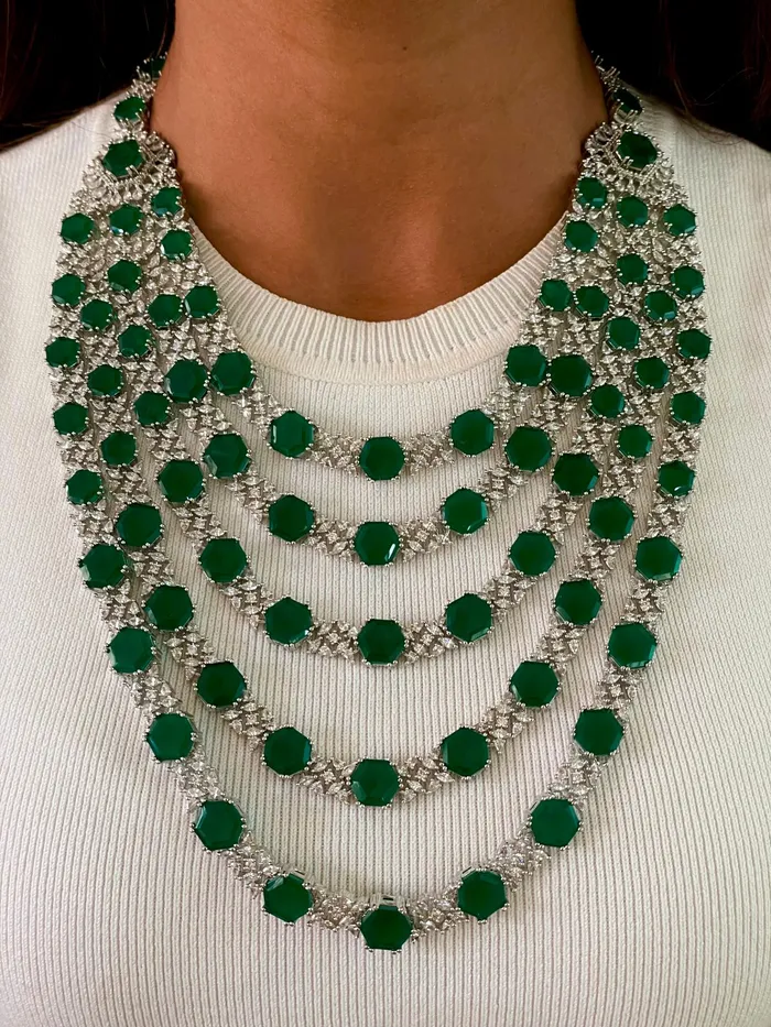 Necklaces PRERTO ECOMMERCE PRIVATE LIMITED Maharani 5 Layer Hexagon Set Oval Dimonte Dual Emerald Drops Necklace Set Necklace Earrings