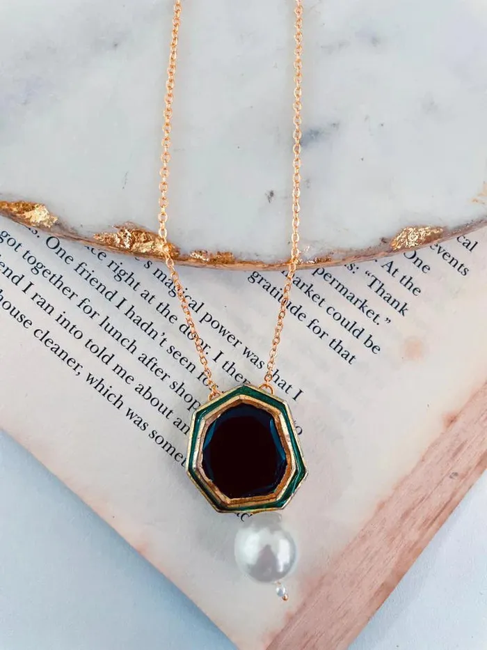 PRERTO ECOMMERCE PRIVATE LIMITED Necklaces Auric Blue Pendant Necklace