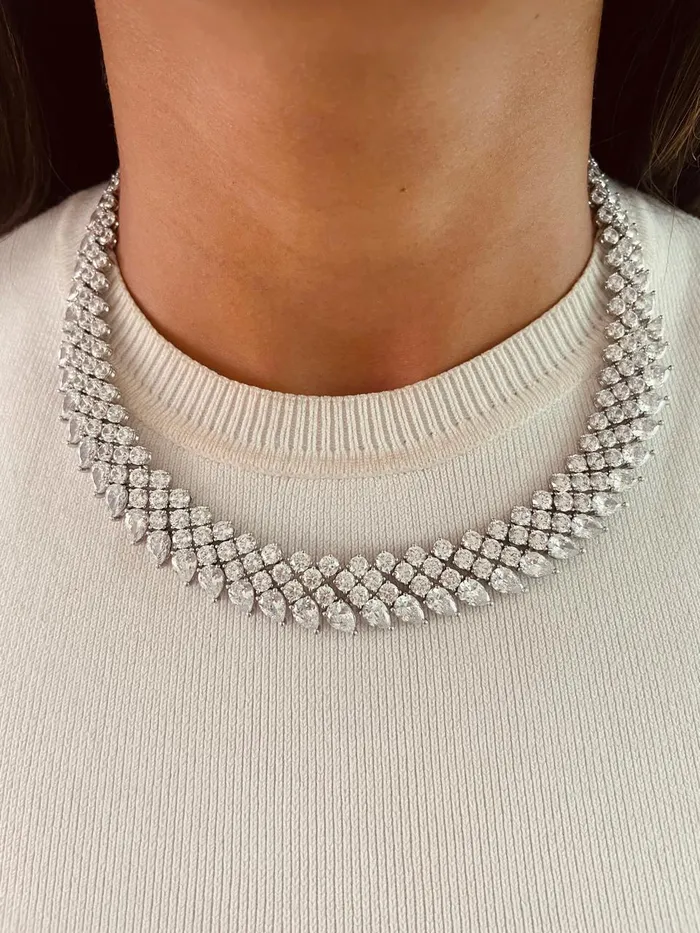 PRERTO ECOMMERCE PRIVATE LIMITED Necklaces Circular Tear Drop Diamond Necklace Set PRERTO ECOMMERCE PRIVATE LIMITED Necklaces Circular Tear Drop Diamond Necklace Set