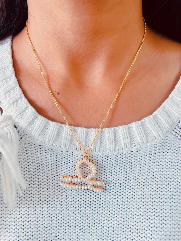 PRERTO ECOMMERCE PRIVATE LIMITED Necklaces Perle Zodiacali Charm Necklace