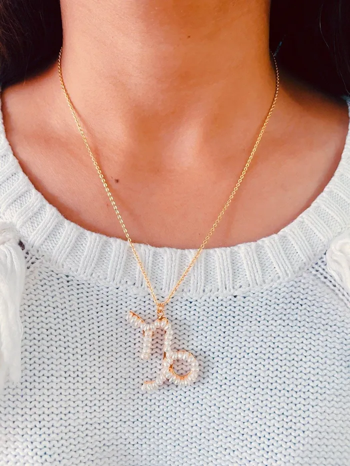 PRERTO ECOMMERCE PRIVATE LIMITED Necklaces Perle Zodiacali Charm Necklace