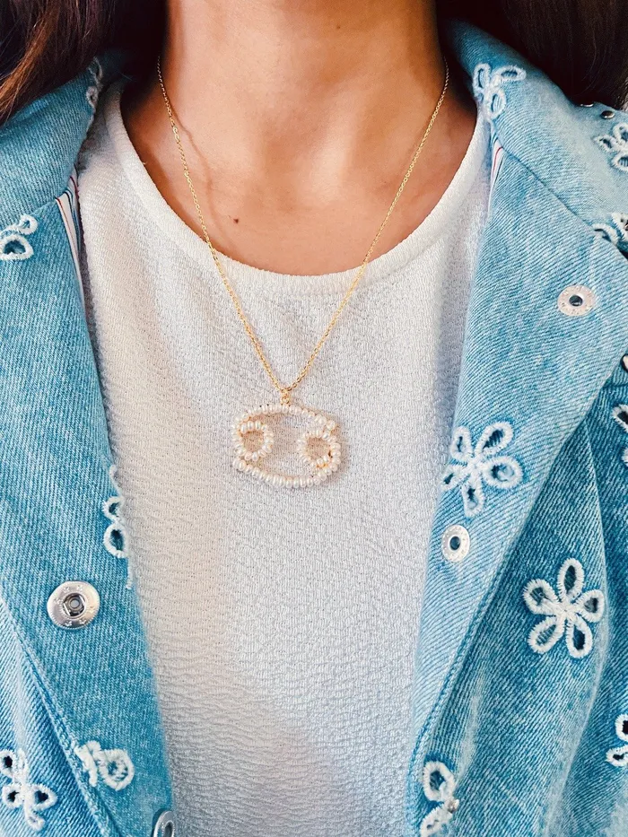 PRERTO ECOMMERCE PRIVATE LIMITED Necklaces Perle Zodiacali Charm Necklace