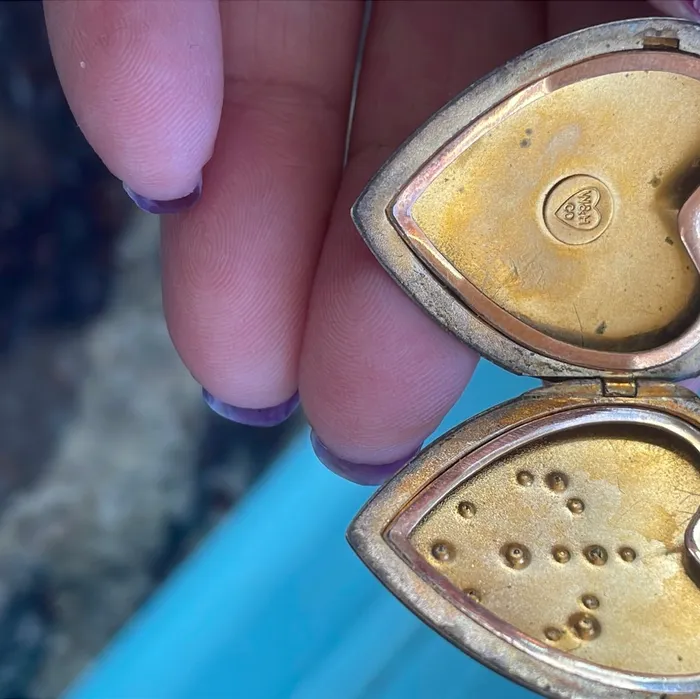 Heart Locket Fleur de Lis Gold Filled Antique As Found Vintage Paris Jewelry Necklaces Heart Locket Fleur de Lis Gold Filled Antique As Found Vintage Paris Jewelry Necklaces
