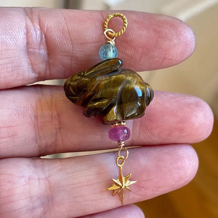 Necklaces Vintage Paris Jewelry Carved Rabbit Pendant Tigers Eye Ruby and Fluorite Gold Filled Handmade Necklaces Vintage Paris Jewelry Carved Rabbit Pendant Tigers Eye Ruby and Fluorite Gold Filled Handmade
