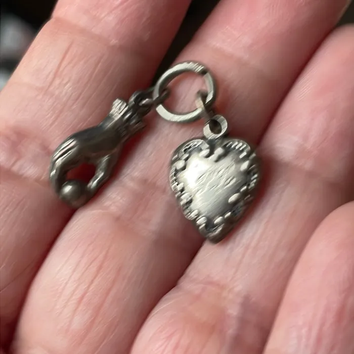 Necklaces Vintage Paris Jewelry Heart and Hand Pendant Sterling Silver Vintage Necklaces Vintage Paris Jewelry Heart and Hand Pendant Sterling Silver Vintage